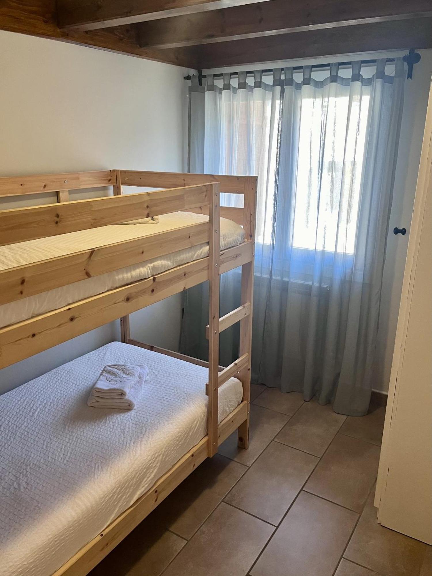 Apartamentos Blasco Tramacastilla de Tena Exterior foto